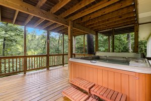 27. Screened porch .jpg