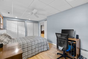 25. Lower bedroom.jpg