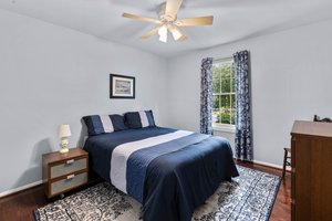 14. Main bedroom.jpg
