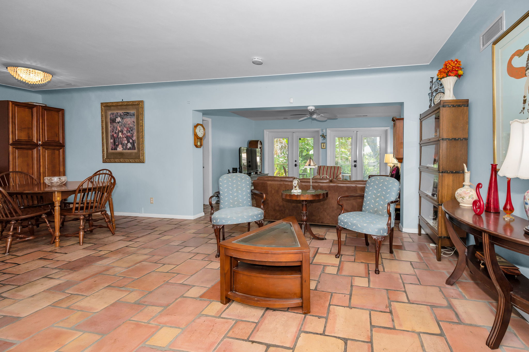 Living Room6