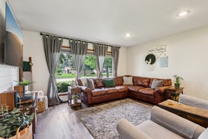 Donald Dr-S0508-012.jpg