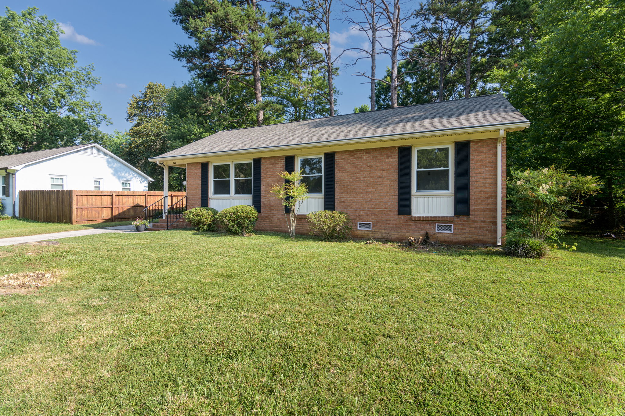 308 edgeland dr matthews nc 28105 clt360 media