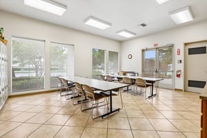 Fleming Dr-2207-909.jpg