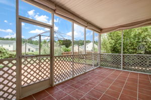 Screened-in Porch