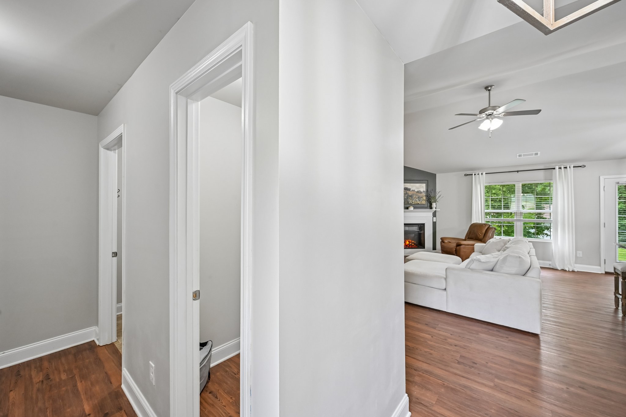 Katie Ln-S1006-009.jpg