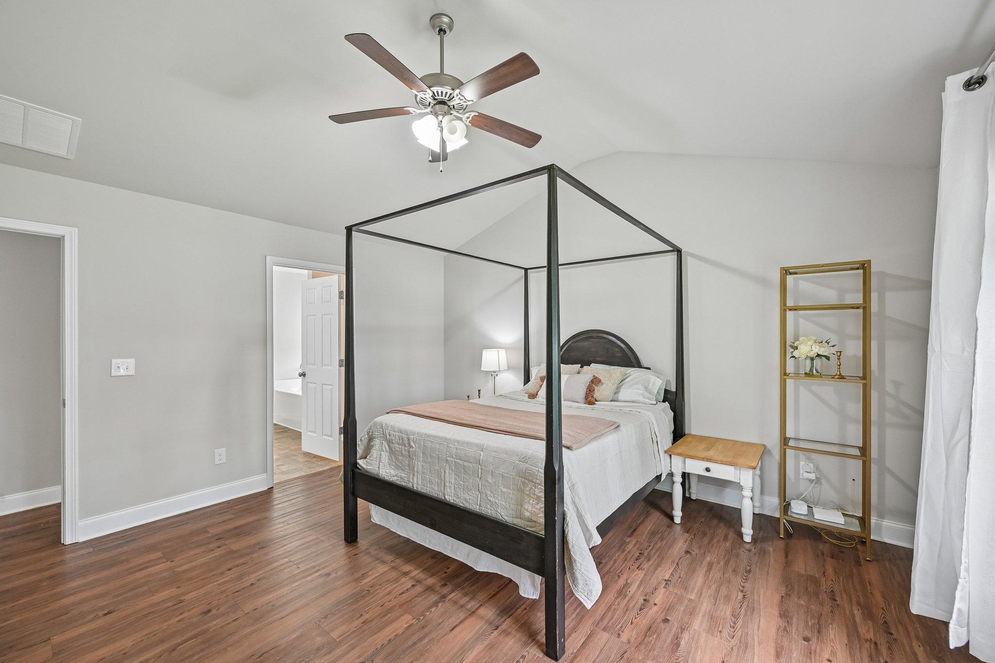 Katie Ln-S1006-031.jpg