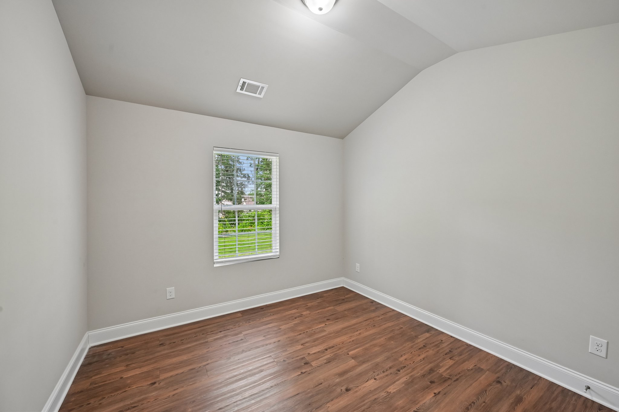 Katie Ln-S1006-043.jpg