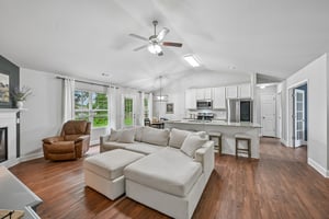Katie Ln-S1006-011.jpg