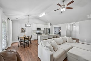 Katie Ln-S1006-016.jpg