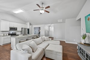 Katie Ln-S1006-017.jpg
