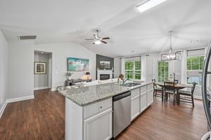 Katie Ln-S1006-018.jpg