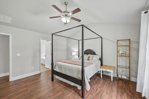 Katie Ln-S1006-031.jpg