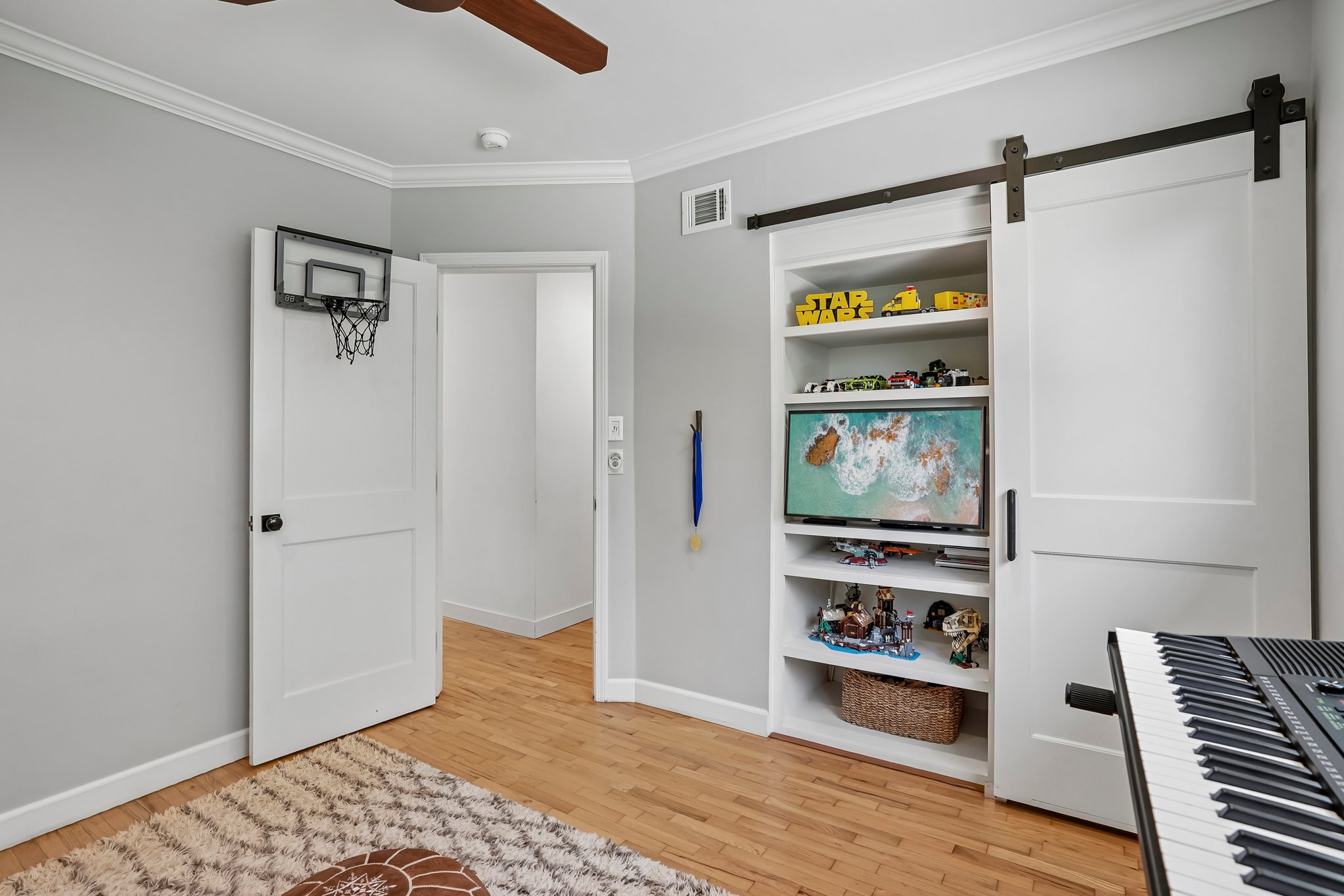 N Herrin St-S2905-038.jpg