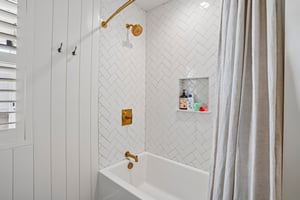 N Herrin St-S2905-035.jpg