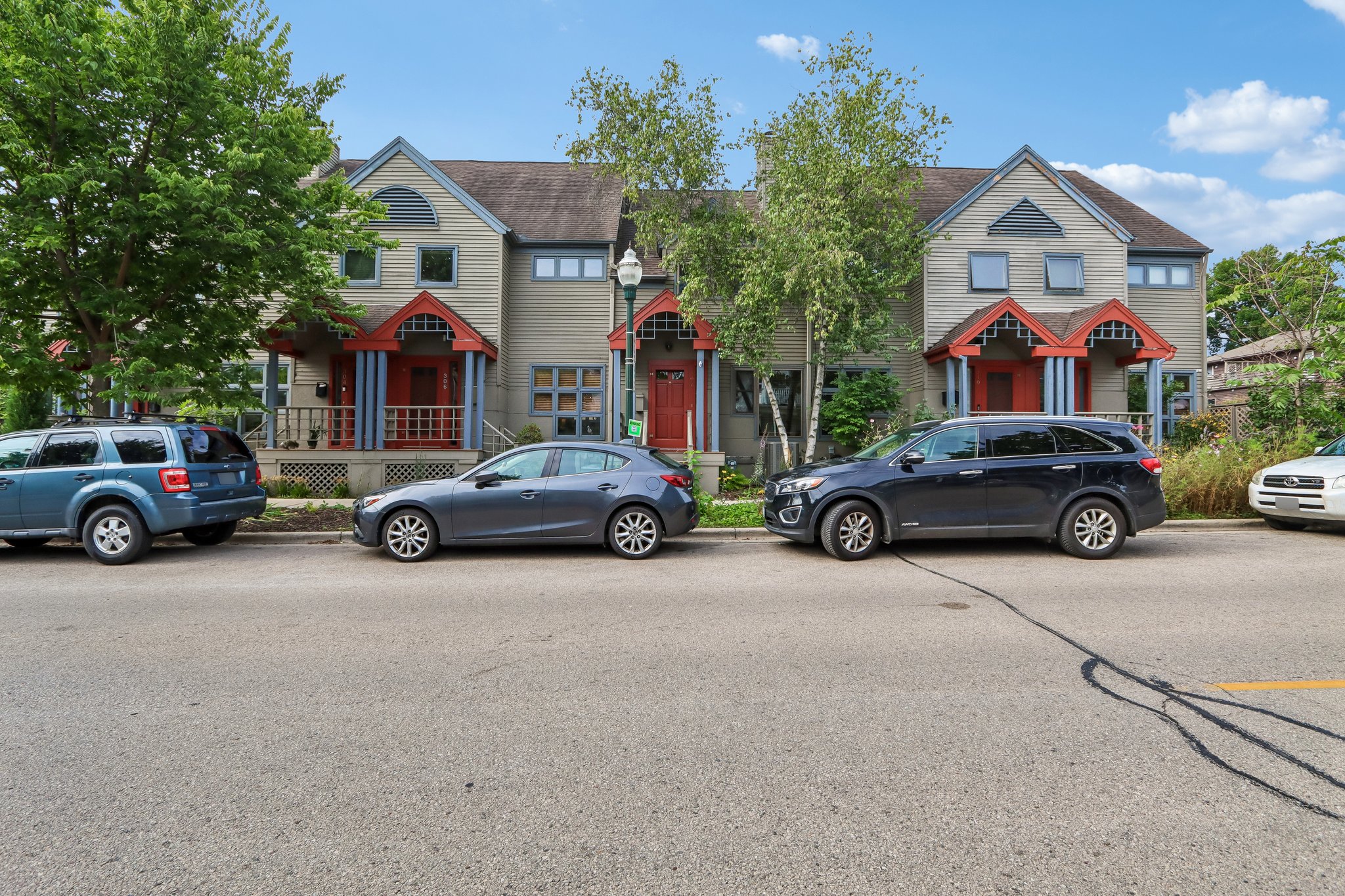 N Pinckney St-S1709-003.jpg