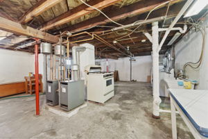  Photo 47