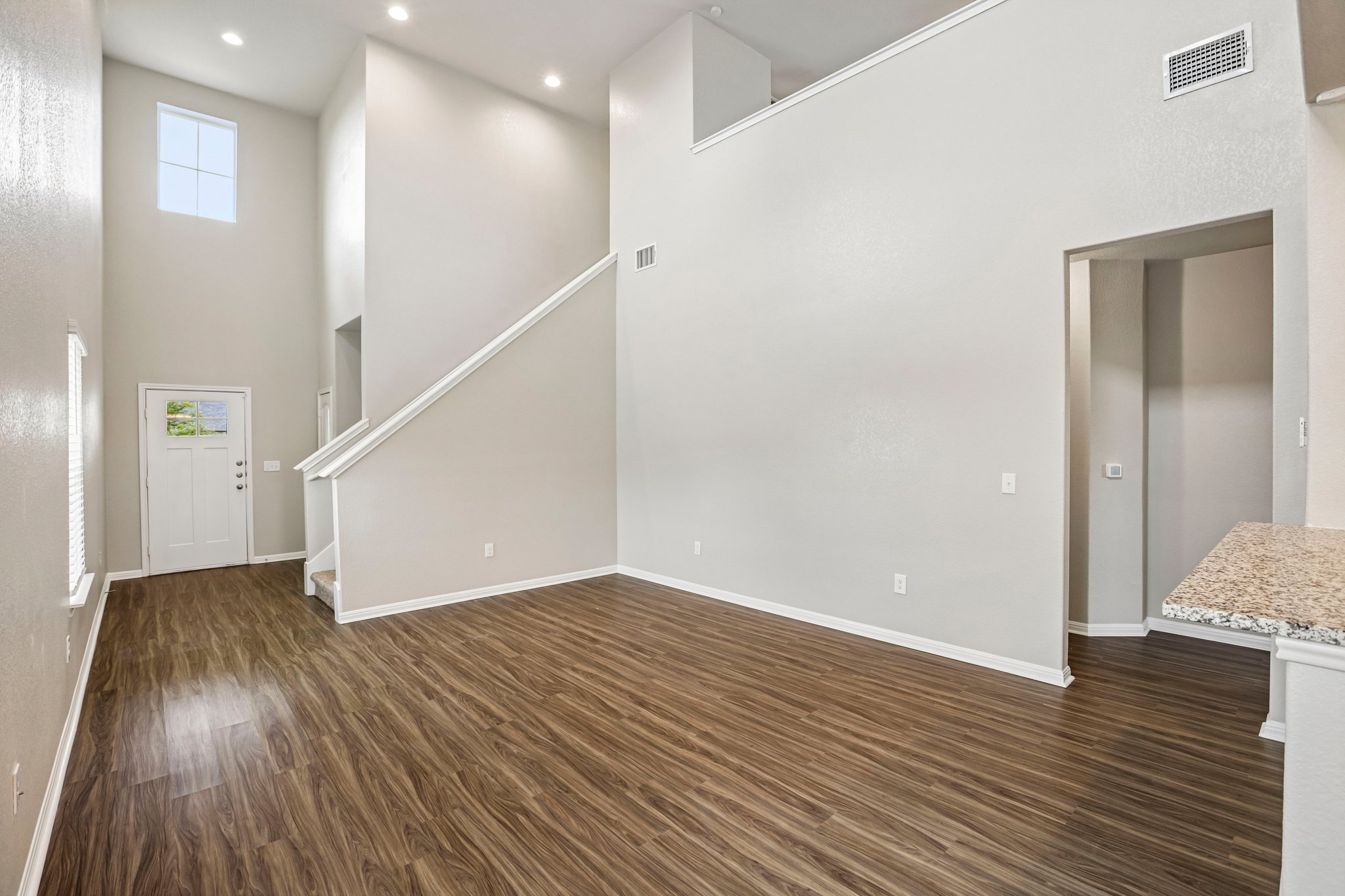 Otto Ave-S2507-009.jpg