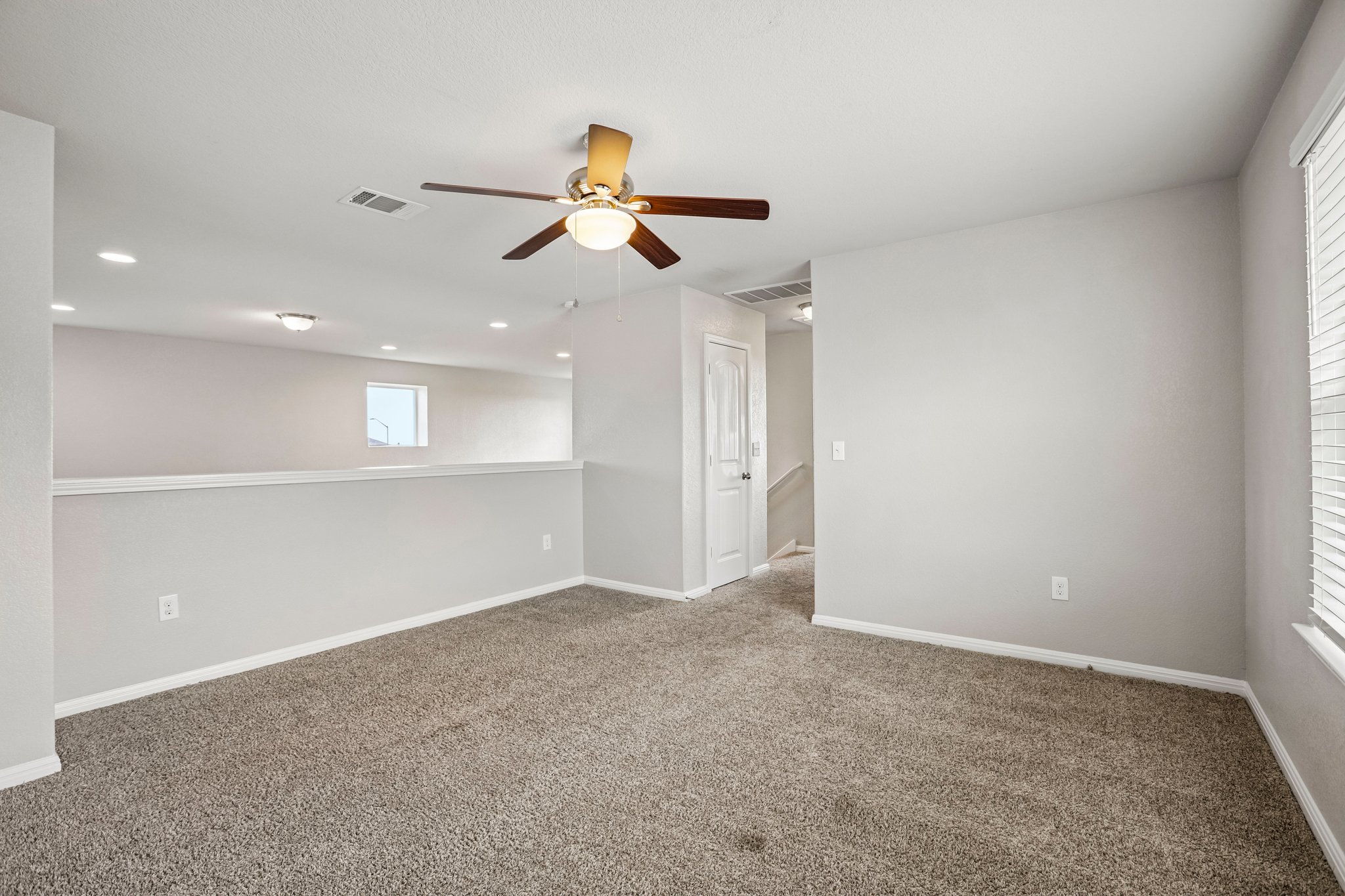 Otto Ave-S2507-031.jpg