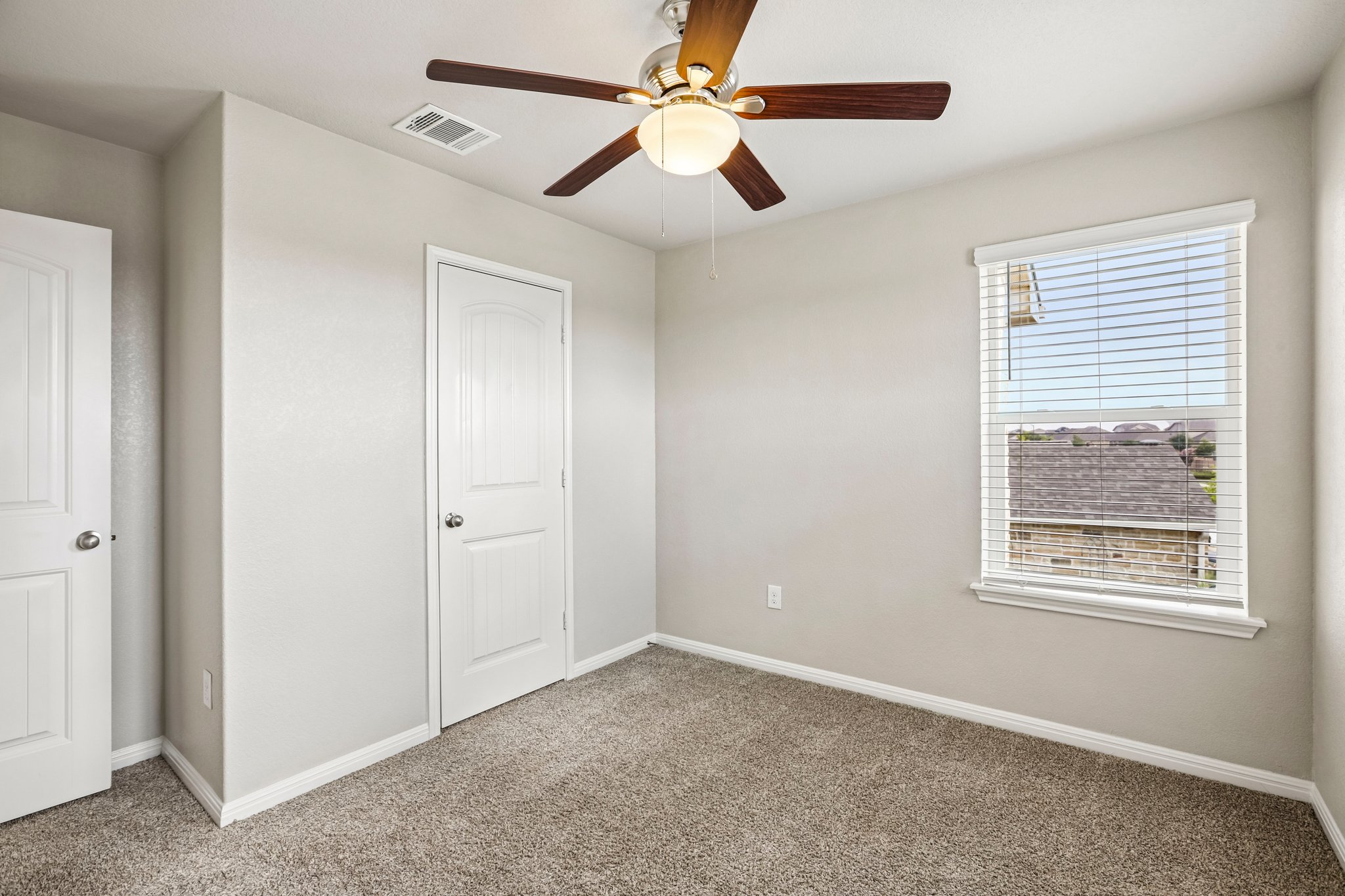Otto Ave-S2507-037.jpg