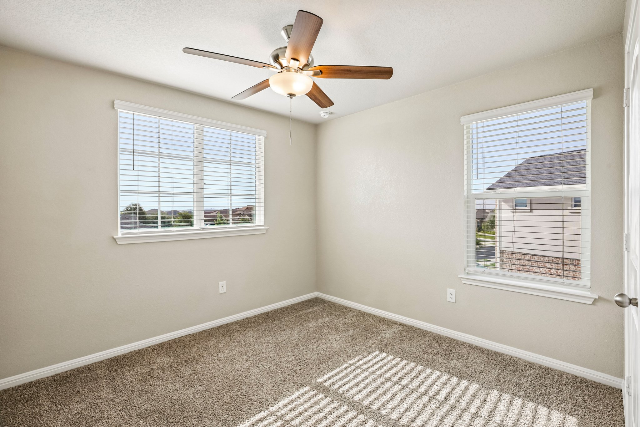 Otto Ave-S2507-038.jpg