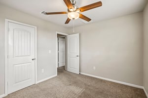 Otto Ave-S2507-040.jpg