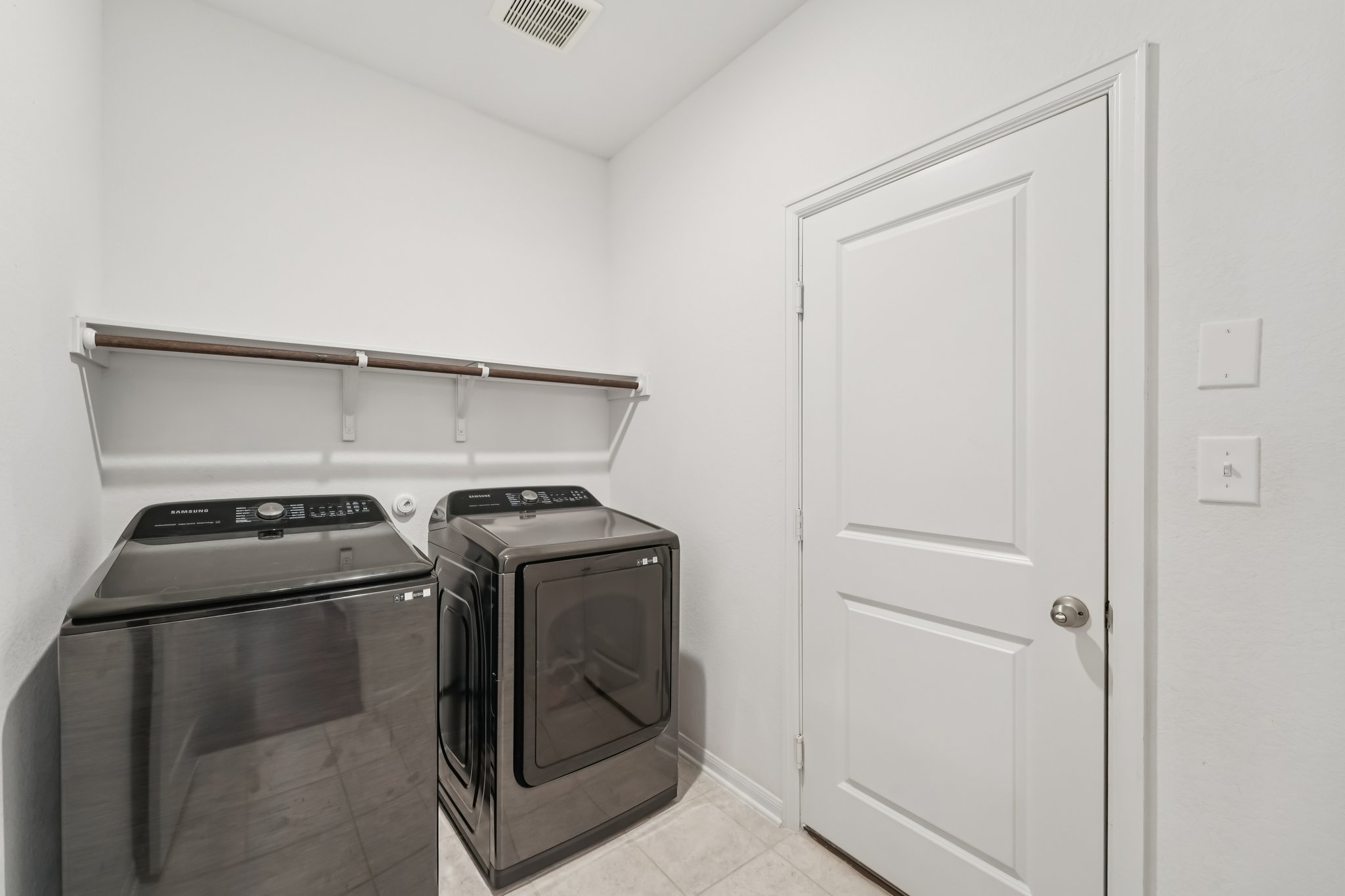 186110 - 308 Ravello St, Liberty Hill, TX 78642-S2401-021.jpg