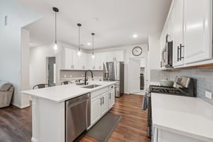 186110 - 308 Ravello St, Liberty Hill, TX 78642-S2401-013.jpg