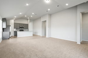 308 Rimrock Ct, Bastrop, TX 78602, USA Photo 13