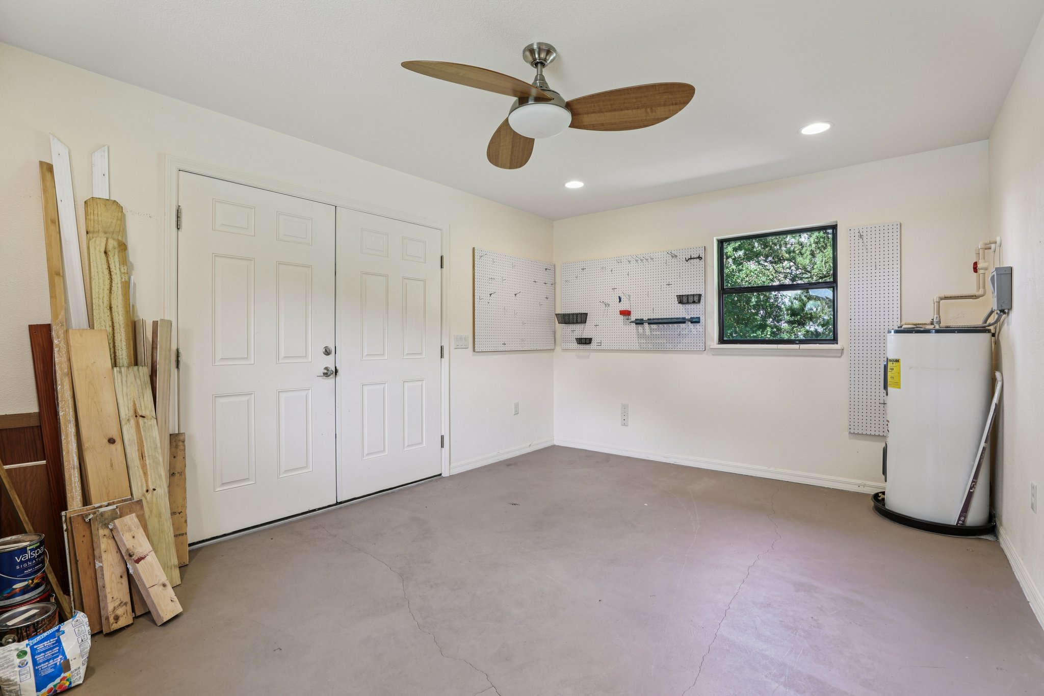 Sunnyside Dr-S0410-031.jpg