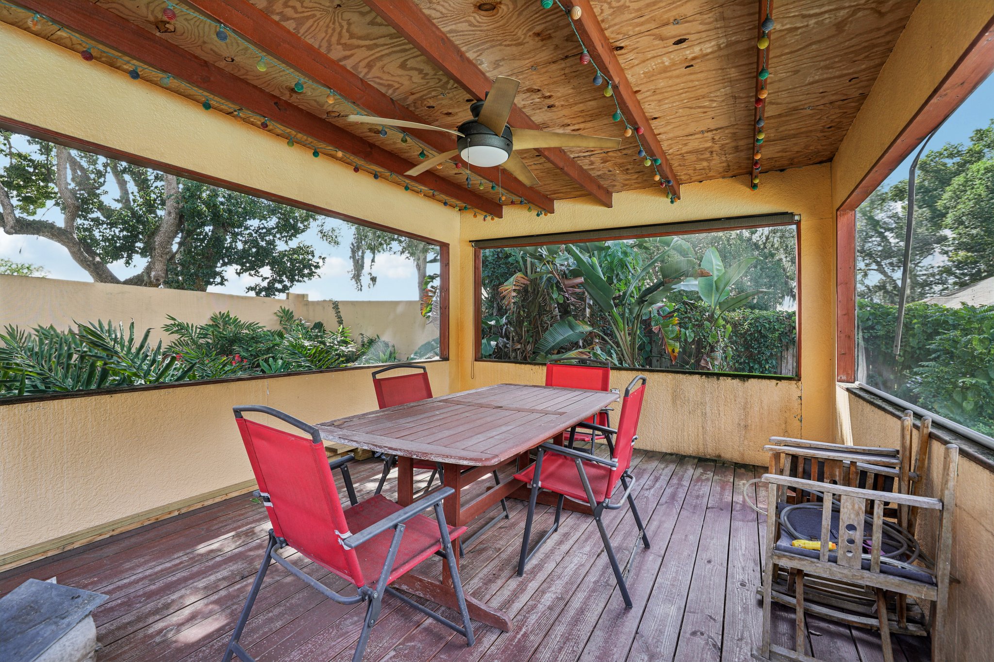 Sunnyside Dr-S0410-038.jpg