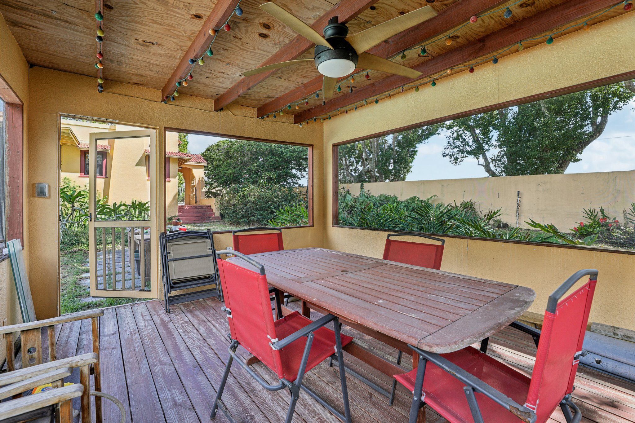 Sunnyside Dr-S0410-039.jpg