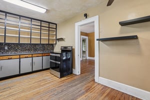 Sunnyside Dr-S0410-014.jpg