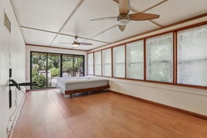 Sunnyside Dr-S0410-018.jpg