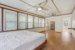 Sunnyside Dr-S0410-020.jpg