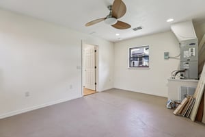 Sunnyside Dr-S0410-032.jpg