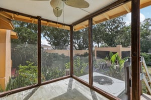 Sunnyside Dr-S0410-035.jpg