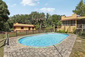 Sunnyside Dr-S0410-046.jpg