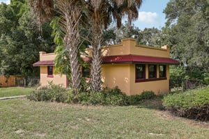 Sunnyside Dr-S0410-058.jpg