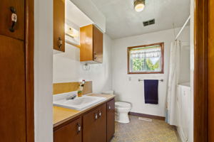  Photo 0