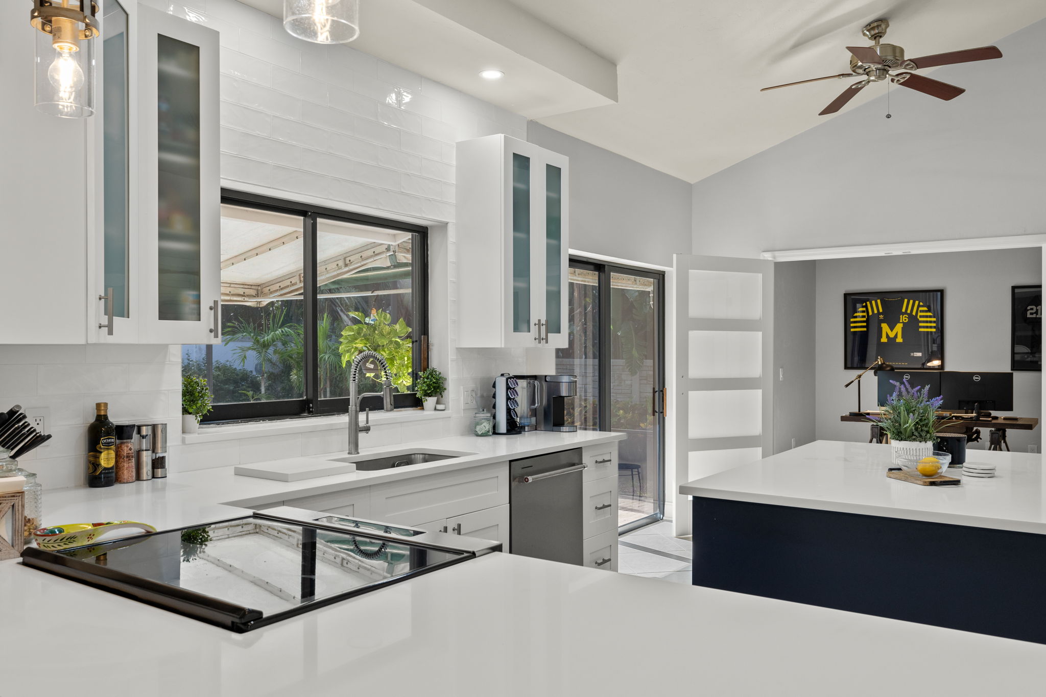 Kitchen 1 of 4