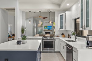 Kitchen 3 of 4