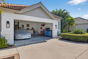 RS - Garage Exterior