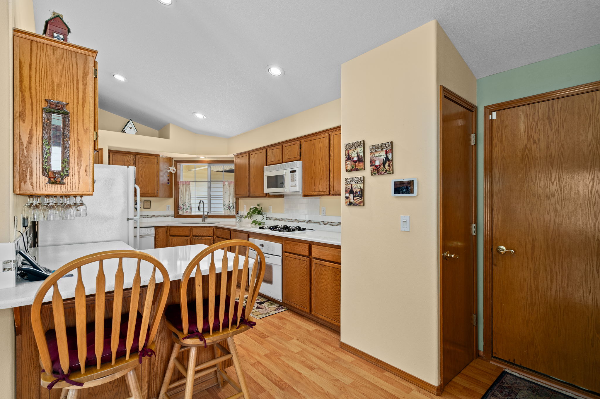  Photo 28