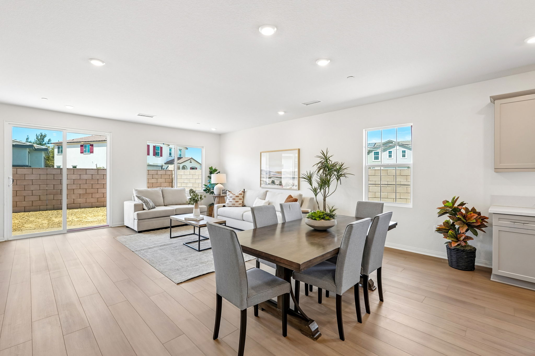 30839 Daisy Ln-S2208-007