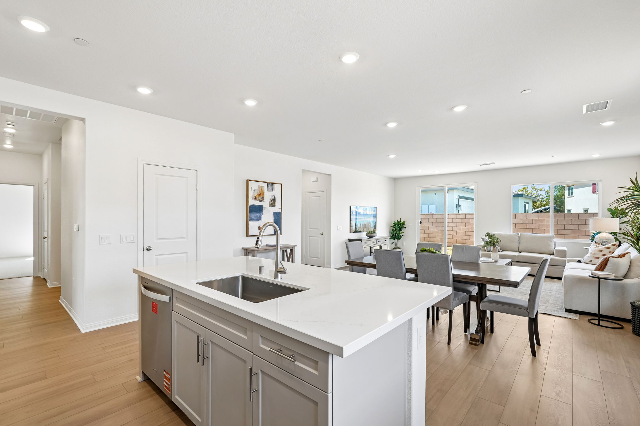 30839 Daisy Ln-S2208-010