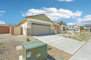 30839 Daisy Ln-S2208-002