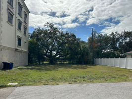 lot 1