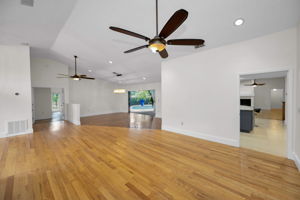 Dining Room3