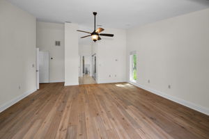 Master Bedroom1c