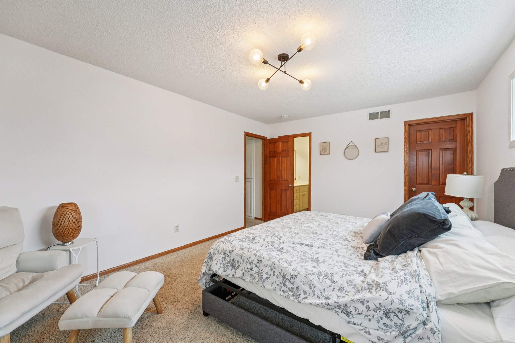 Arabian Dr-S0901-039.jpg